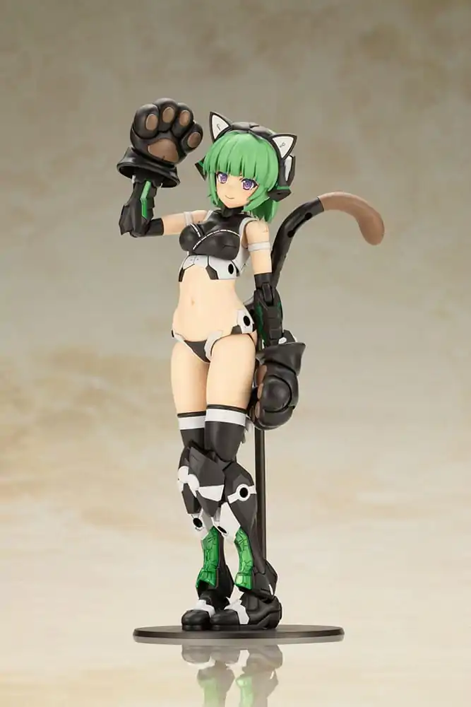 Frame Arms Girl Plastic Model Kit Magatsuki Cat Armor Ver. 16 cm termékfotó