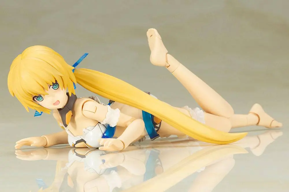 Frame Arms GirlHresvelgr=Ater Summer Vacation Ver. PVC szobor figura 15 cm termékfotó
