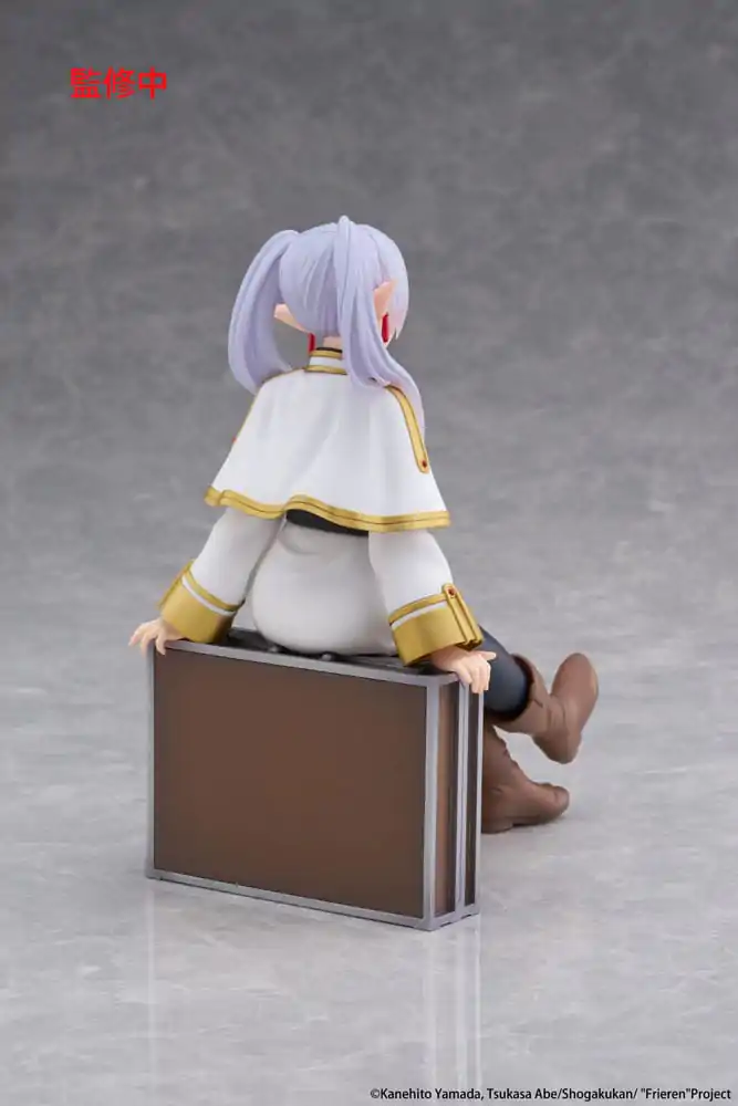Frieren: Beyond Journey&#039;s End Desktop Cute Figure Frieren Trunk Case PVC szobor figura Ver. 13 cm termékfotó