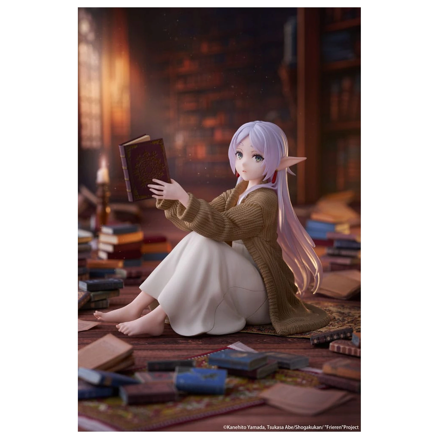 Frieren: Beyond Journey's End Desktop Cute Figure Frieren Roomwear Ver. PVC szobor figura 13 cm     termékfotó