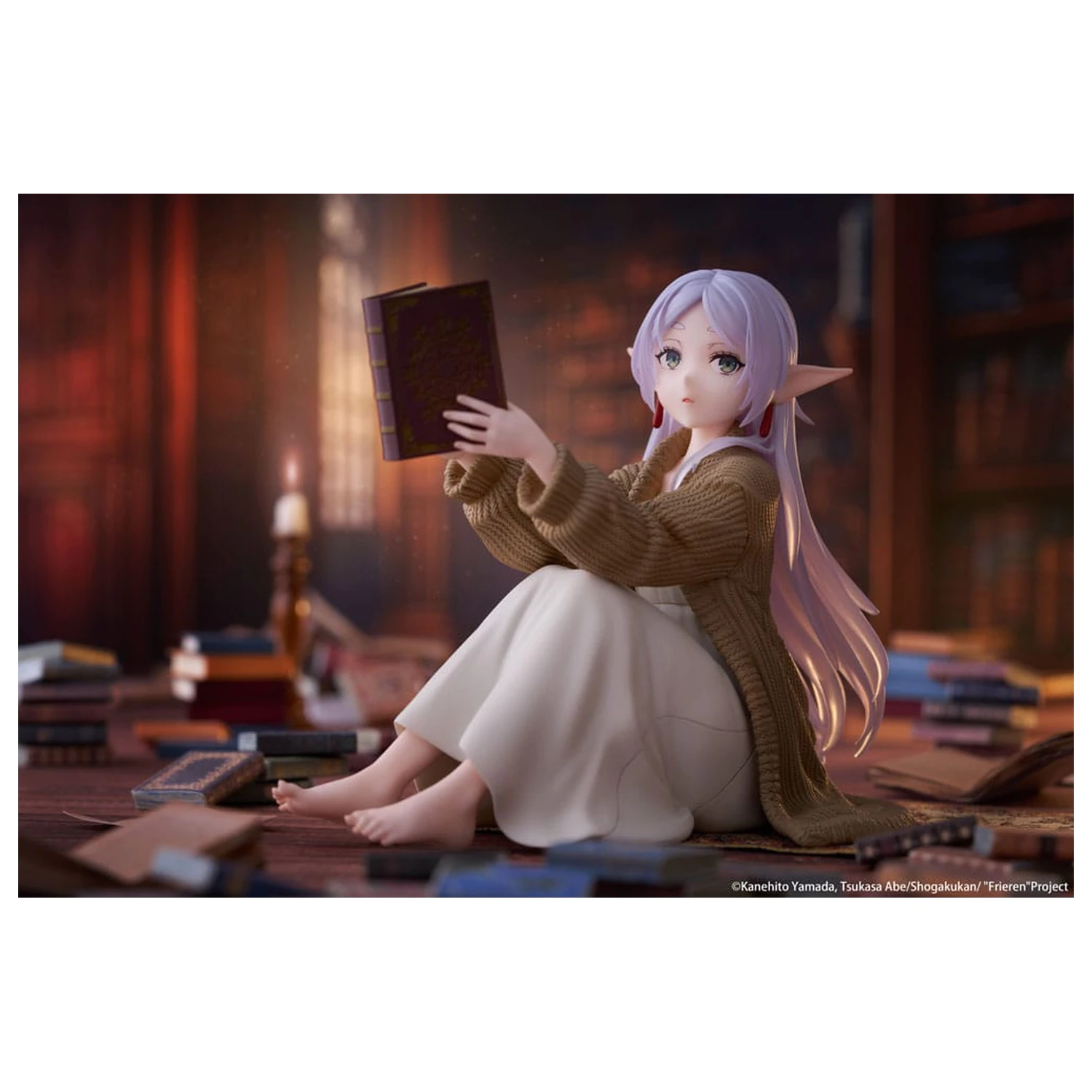 Frieren: Beyond Journey's End Desktop Cute Figure Frieren Roomwear Ver. PVC szobor figura 13 cm     termékfotó
