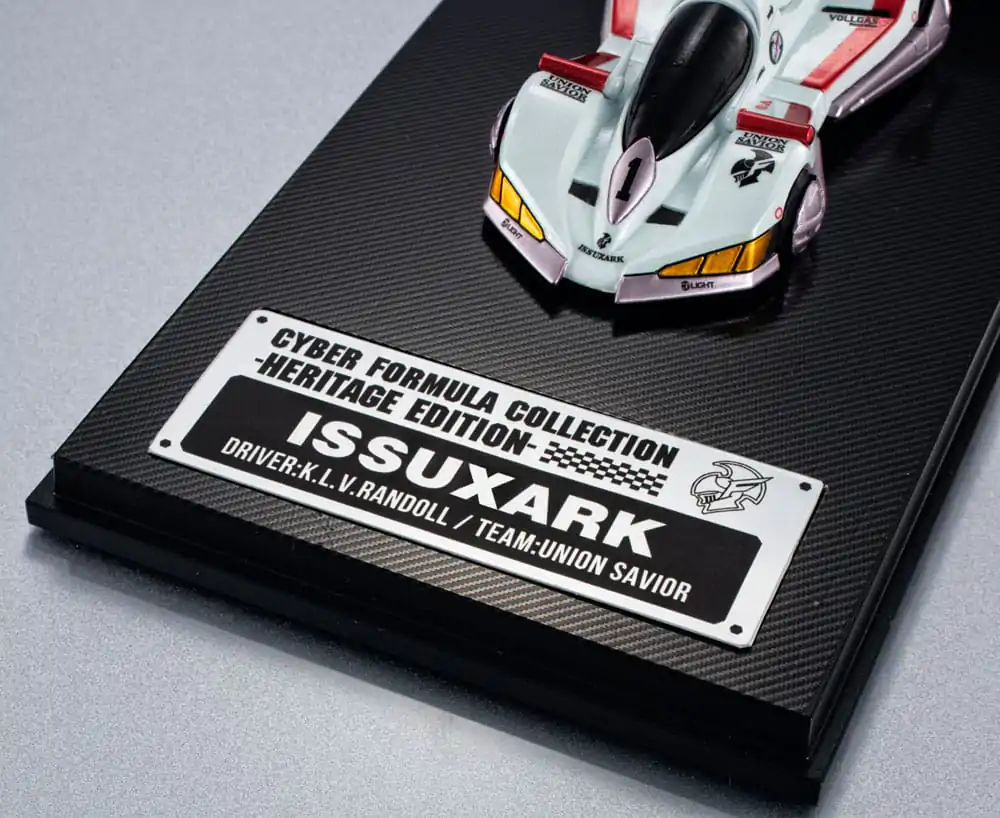 Future GPX Cyber Formula jármű 1/18 Issuxark Heritage Edition 14 cm termékfotó