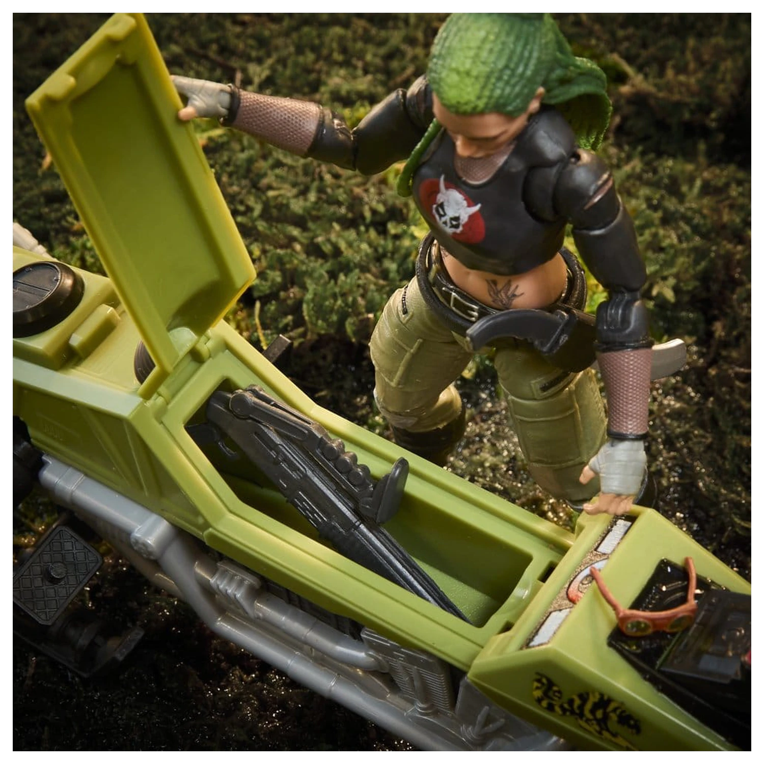 G.I. Joe Classified Series #194 Zanya and Dreadnok Chameleon (Swamp Skier) akciófigura és jármű csomag 15 cm termékfotó