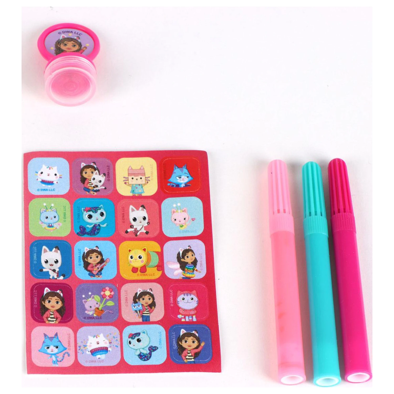 Gabi babaháza Funny színezhető füzet szett sablonnal termékfotó