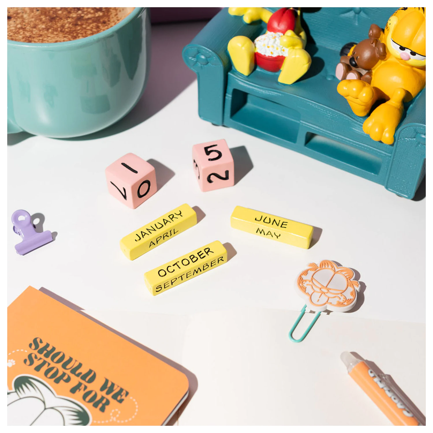 Garfield 3D öröknaptár  termékfotó