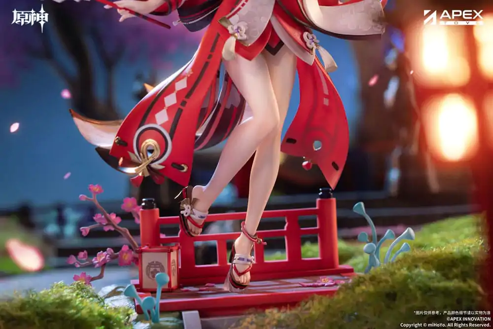 Genshin Impact PVC szobor figura 1/7 Yae Miko Astute Amusement Ver. 28 cm termékfotó