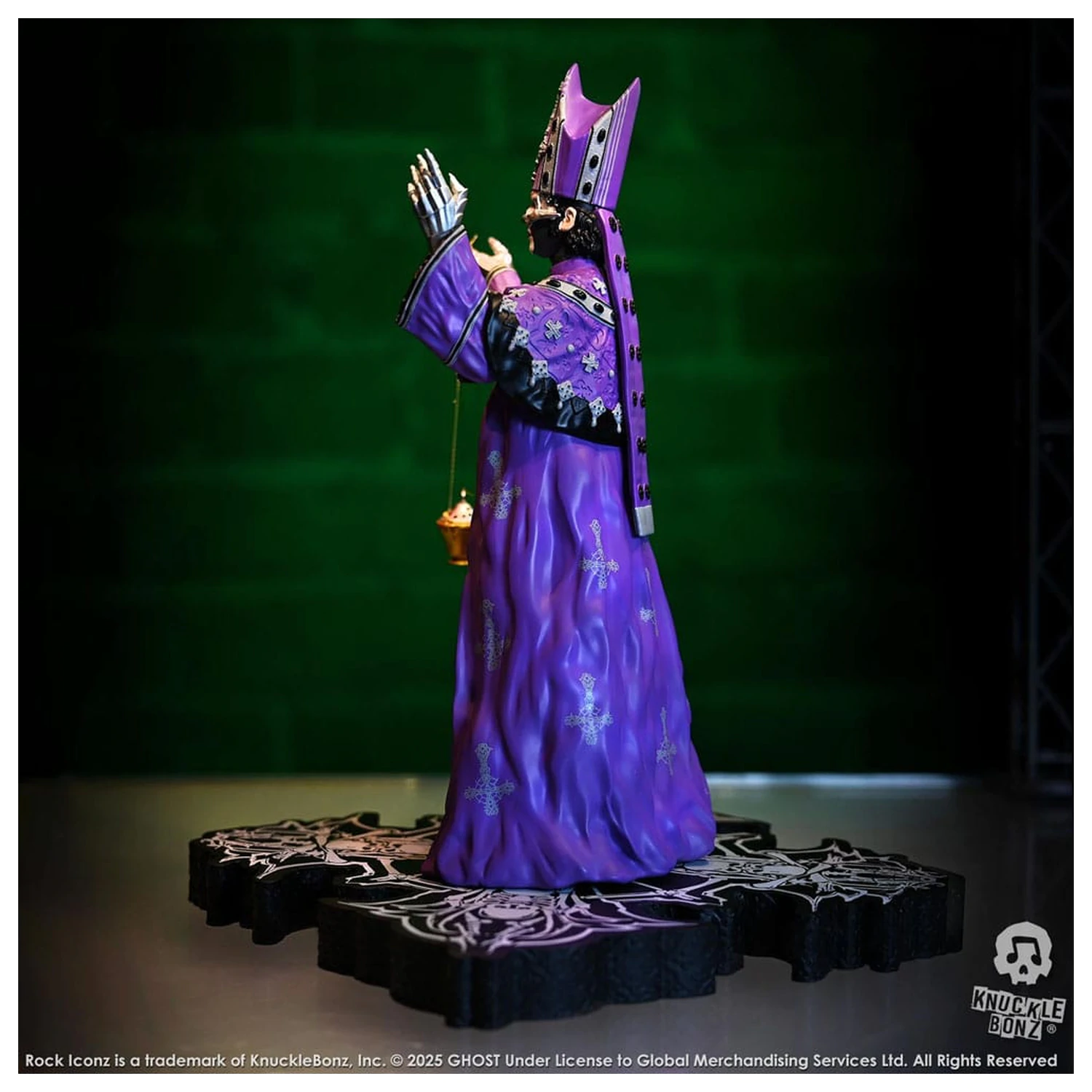 Ghost Rock Iconz Papa V Perpetua Purple Robes szobor figura 22 cm termékfotó