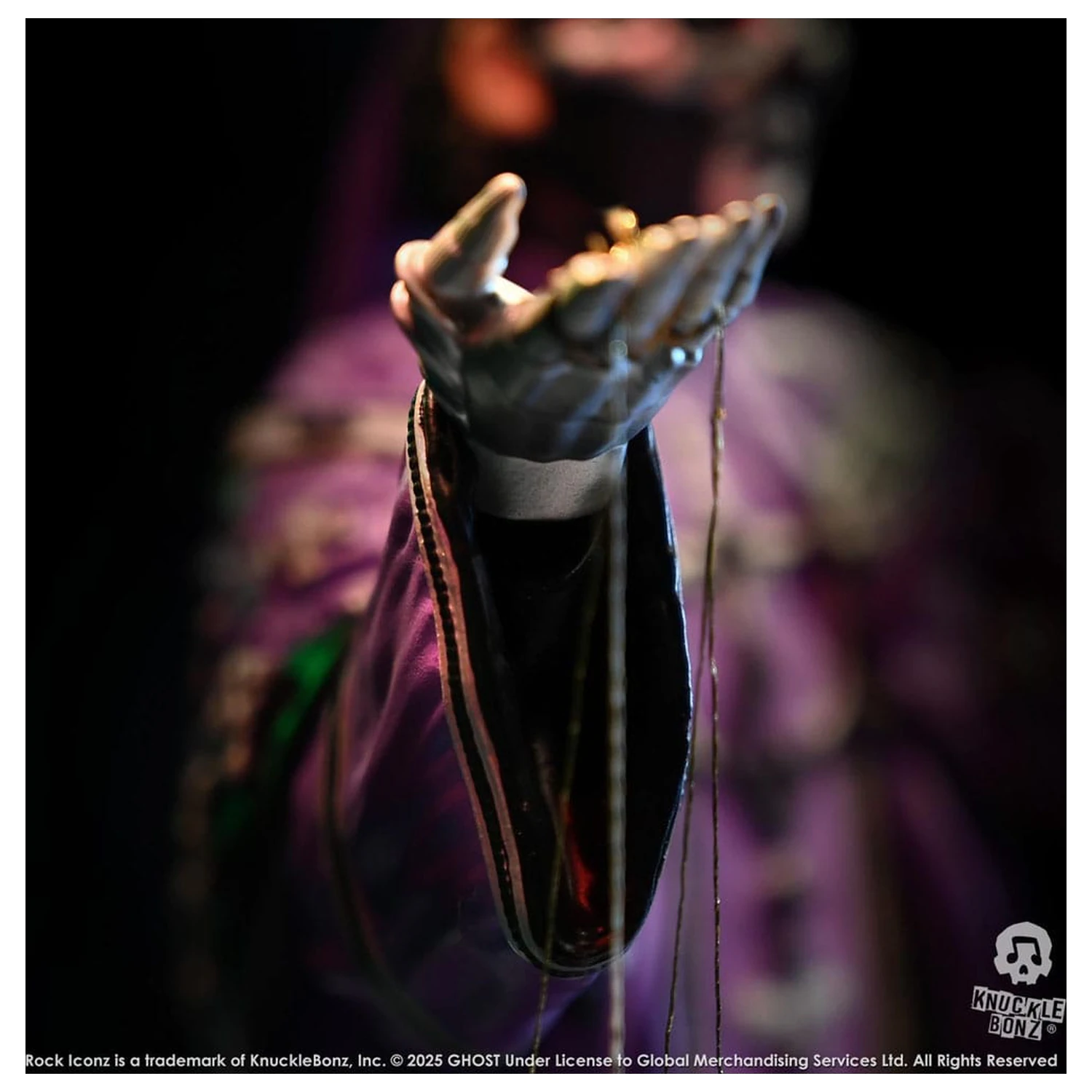 Ghost Rock Iconz Papa V Perpetua Purple Robes szobor figura 22 cm termékfotó