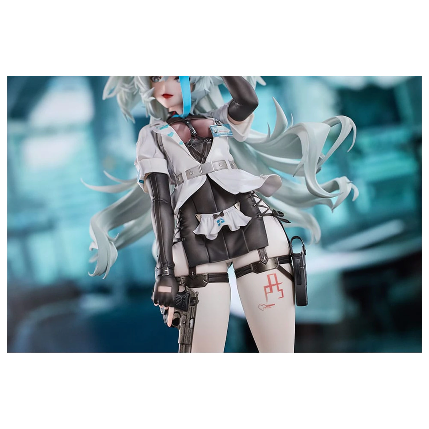 Girls´ Frontline 2: Exilium Florence 1/6 Enchanting White Feather PVC szobor figura 26 cm     termékfotó