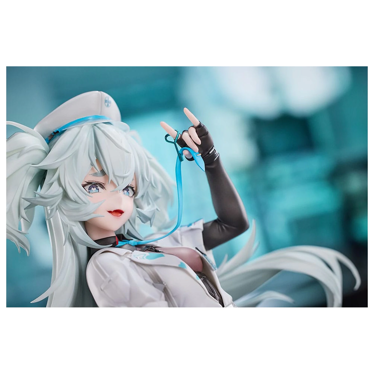 Girls´ Frontline 2: Exilium Florence 1/6 Enchanting White Feather PVC szobor figura 26 cm     termékfotó