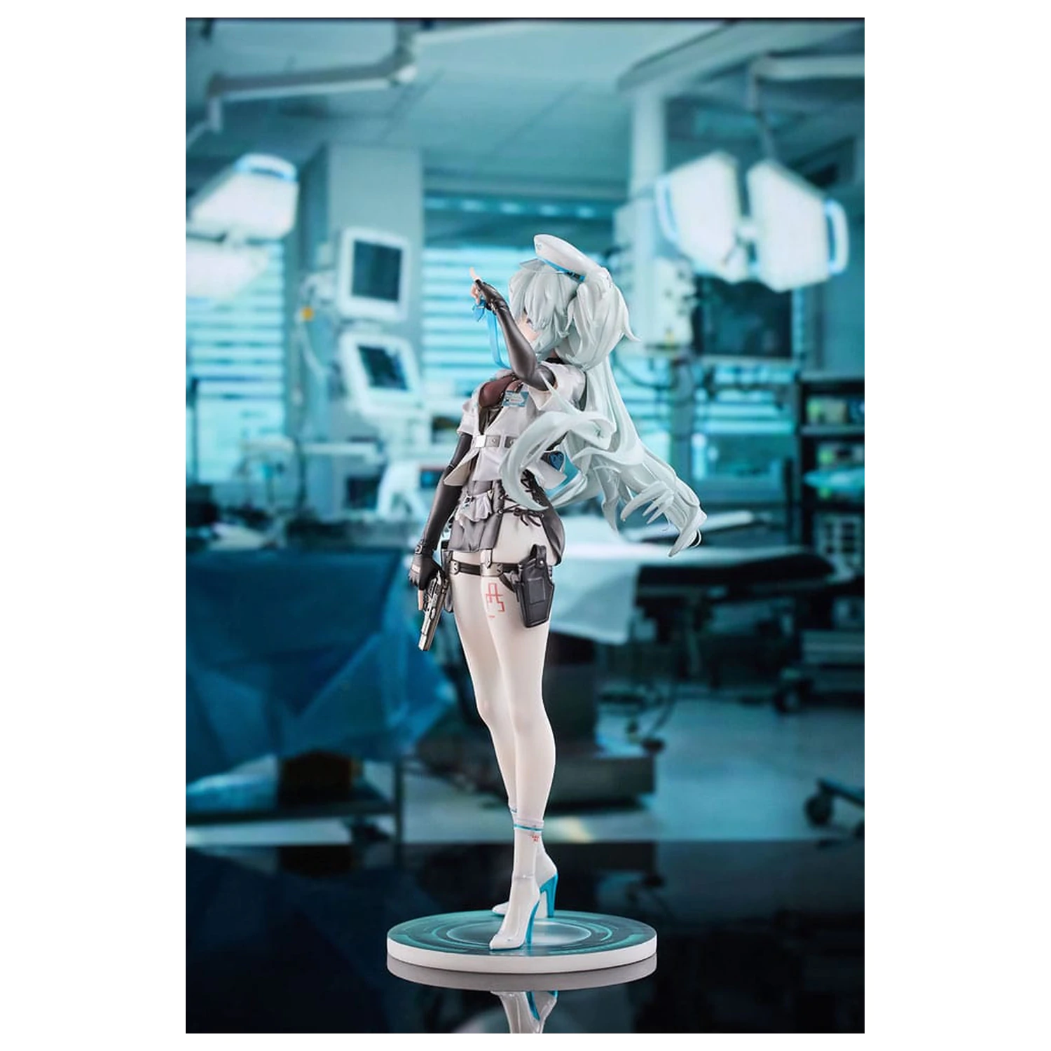 Girls´ Frontline 2: Exilium Florence 1/6 Enchanting White Feather PVC szobor figura 26 cm     termékfotó