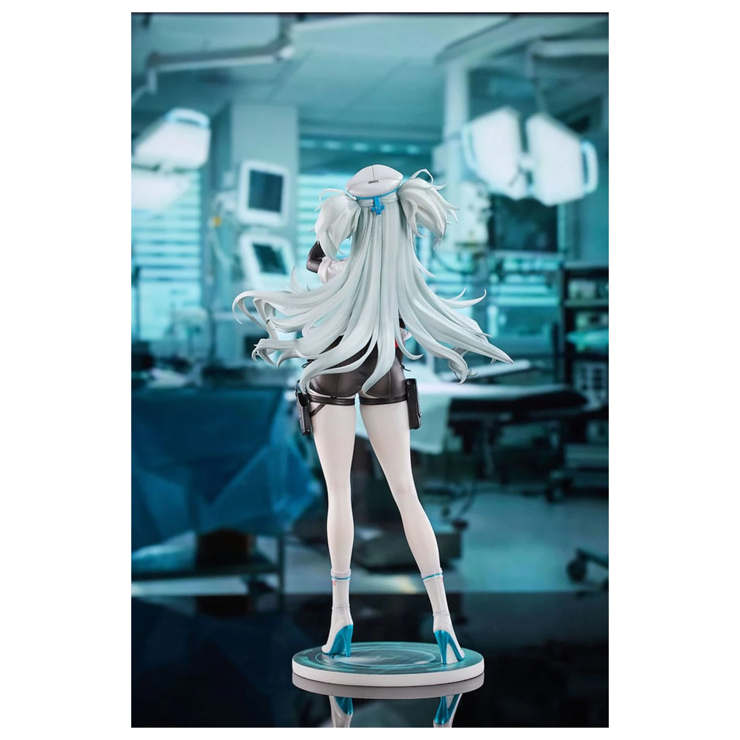 Girls´ Frontline 2: Exilium Florence 1/6 Enchanting White Feather PVC szobor figura 26 cm     termékfotó
