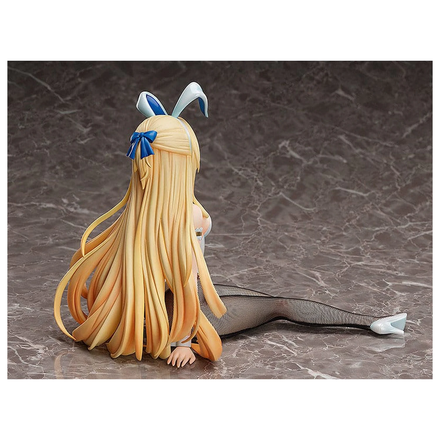 Goblin Slayer 1/4 Priestess Bunny Ver. PVC szobor figura 25 cm termékfotó