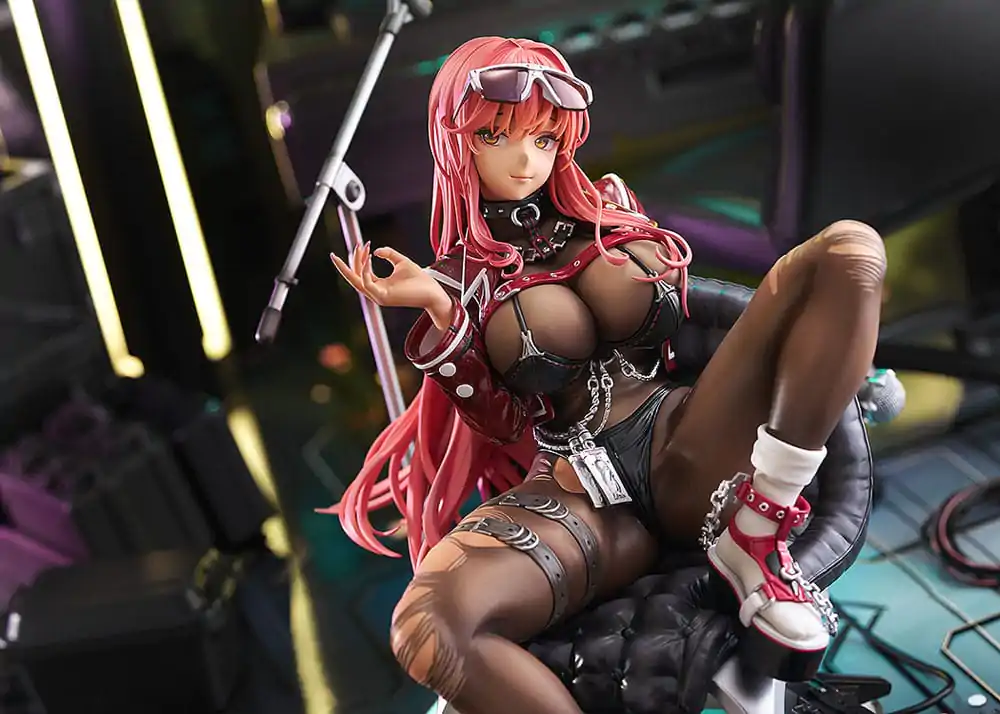 Goddess of Victory: Nikke 1/7 Volume PVC szobor figura 17 cm termékfotó