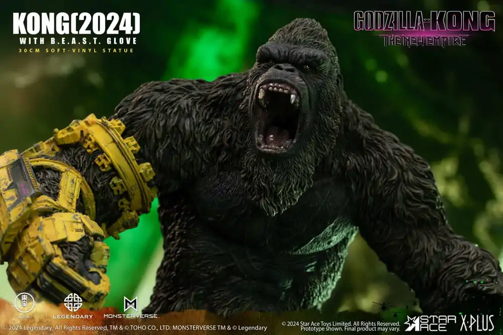 Godzilla vs. Kong: The New Empire Soft Vinyl Statue Kong with B.E.A.S.T. Glove 30 cm termékfotó