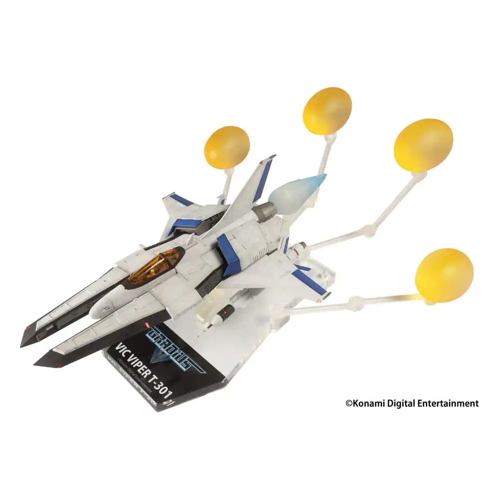 Gradius V 1/144 VIC VIPER T-301 Peinted Finished Műanyag modell készlet 14 cm termékfotó