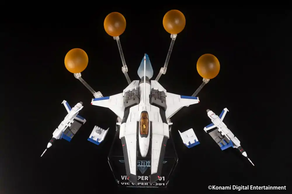 Gradius V 1/144 VIC VIPER T-301 Peinted Finished Műanyag modell készlet 14 cm termékfotó
