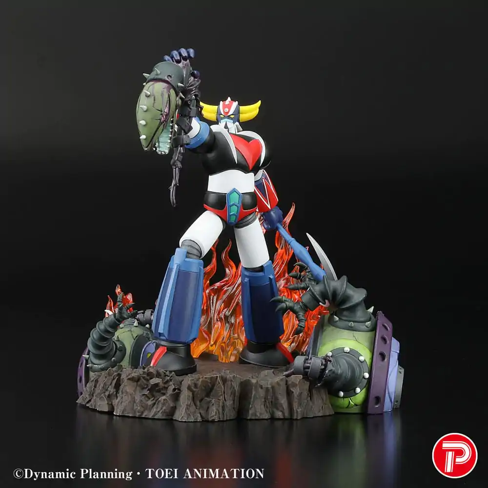 Grendizer Scene Selection 01 Grendizer a cry of Victory PVC szobor figura 14 cm   termékfotó