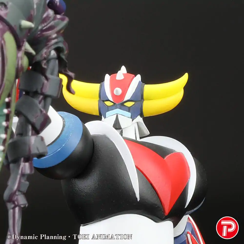 Grendizer Scene Selection 01 Grendizer a cry of Victory PVC szobor figura 14 cm   termékfotó