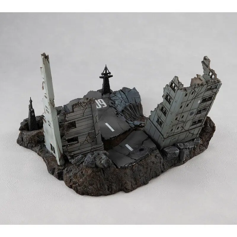 Gundam Suit Mobile Series Ruins at New Yark Realistic Model Structure 1/44 termékfotó