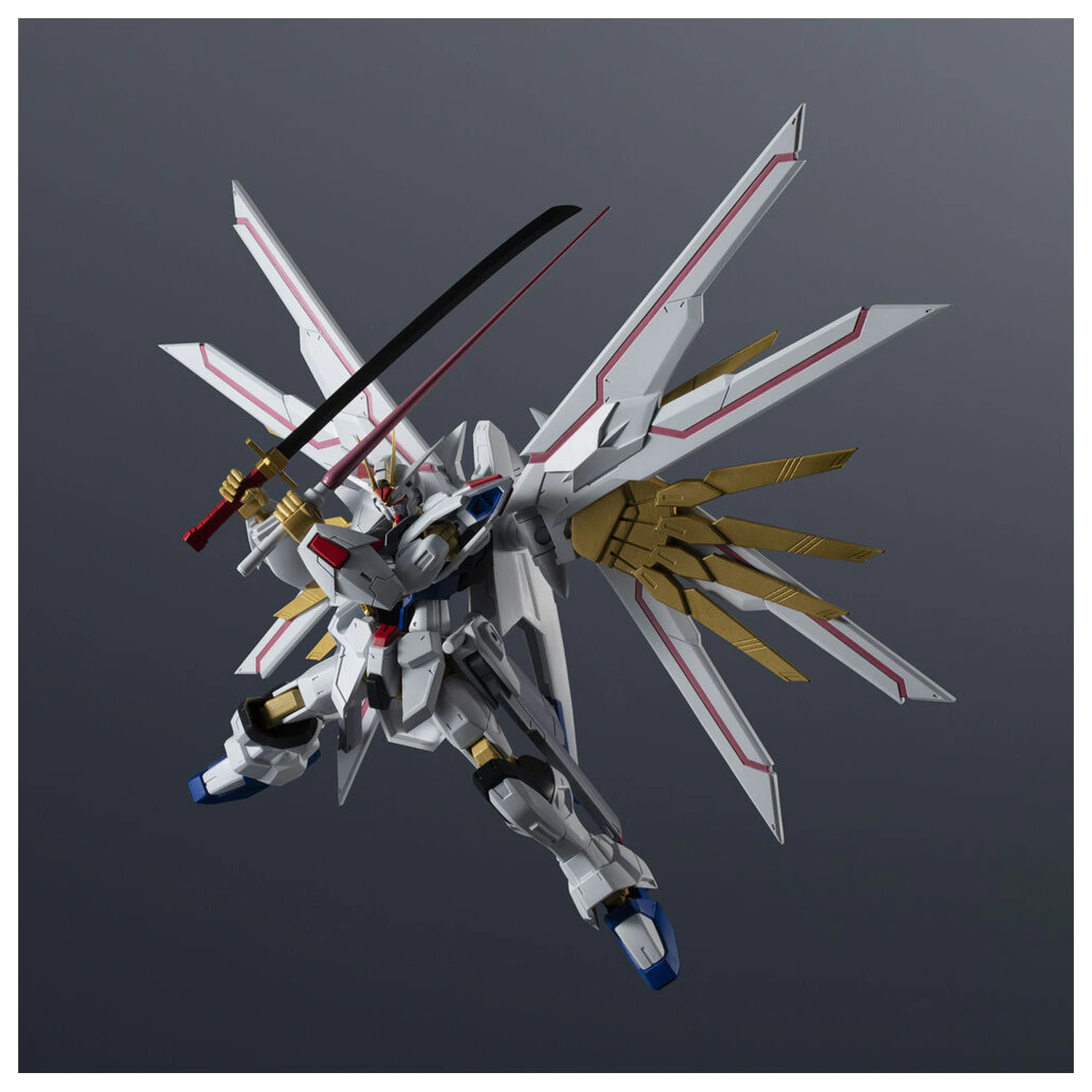 Gundam Universe Mighty Strike Freedom Gundam figura 15cm termékfotó