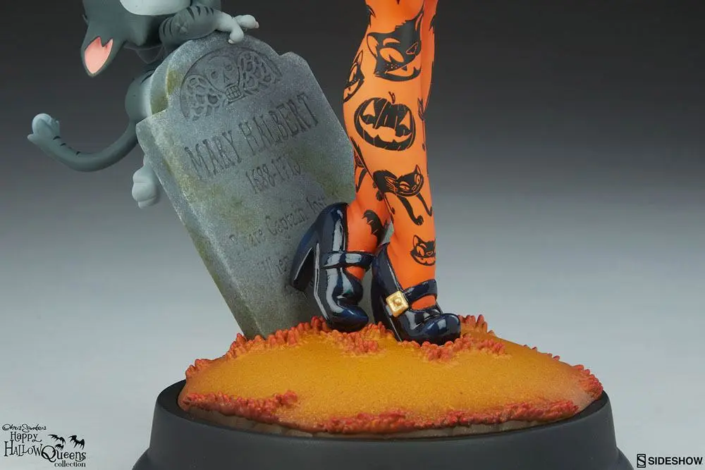 Happy HallowQueens Collocetion Pumpkin Witch by Chris Sanders szobor figura 34 cm termékfotó