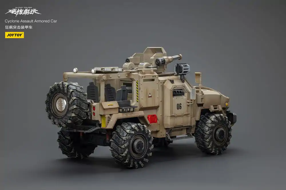 Hardcore Coldplay 1/18 Cyclone Assauit Armored Car jármű termékfotó