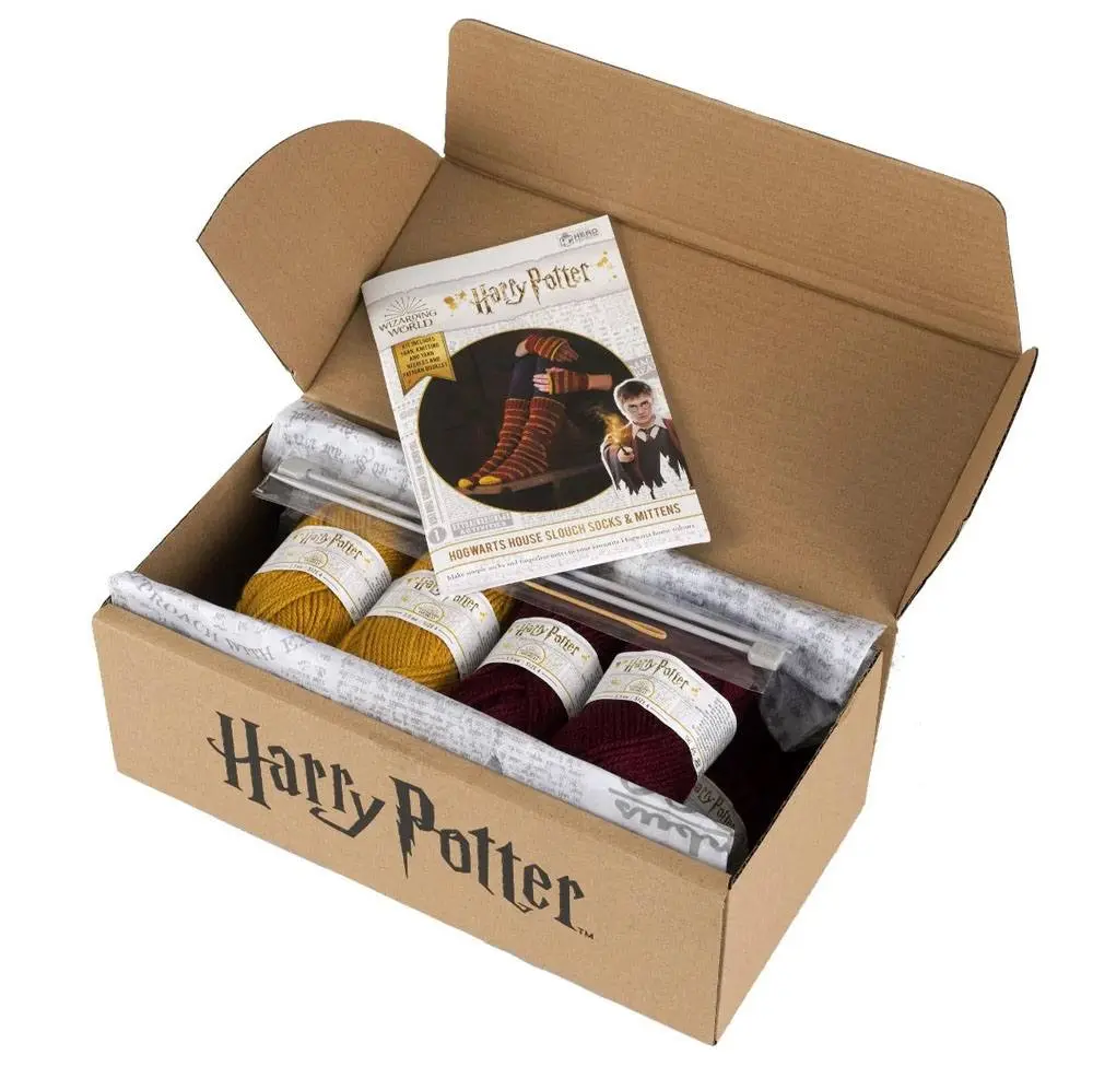 Harry Potter Griffendél zokni és ujjatlan kesztyű kötő készlet termékfotó