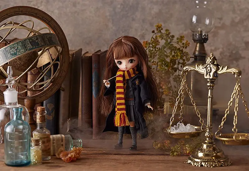 Harry Potter Harmonia Humming Hermione Granger  játék baba 24 cm termékfotó