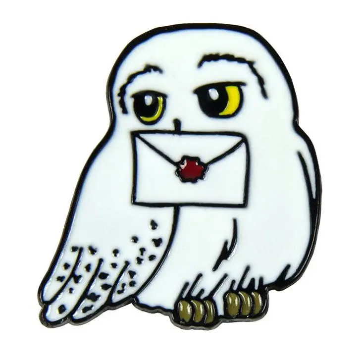 Harry Potter Hedwig kitűző termékfotó