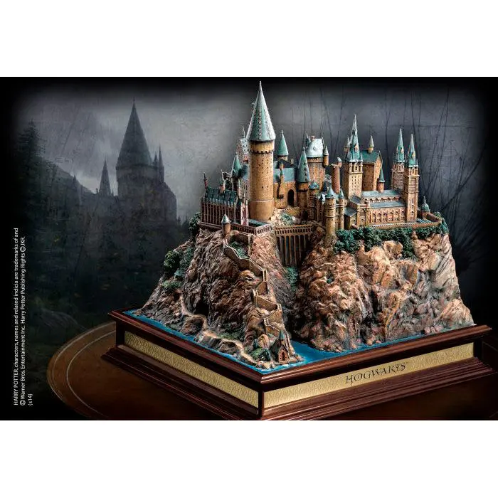 Harry Potter Hogwarts diorama figura 33cm termékfotó