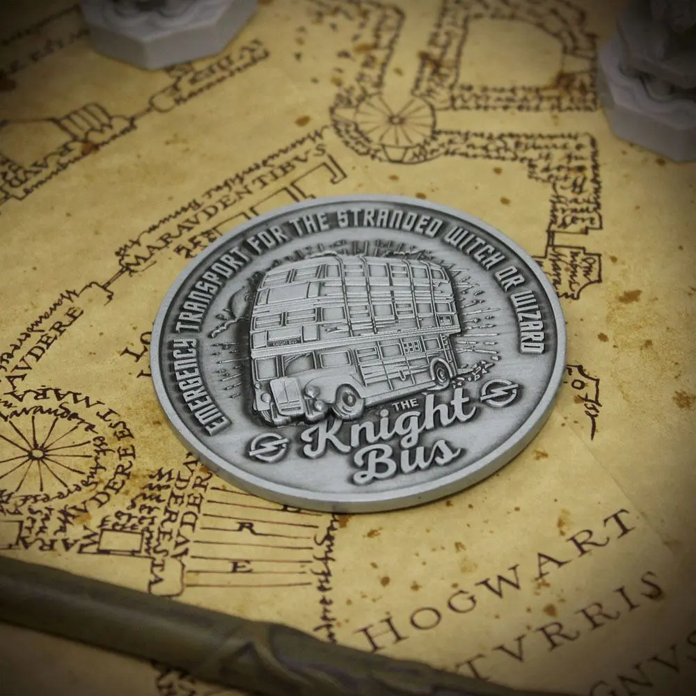 Harry Potter Knight Bus Medallion Limitált kiadás termékfotó