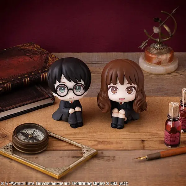 Harry Potter Look Up Hermione PVC szobor figura 11 cm termékfotó