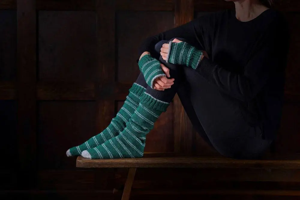 Harry Potter Mardekár zokni és ujjatlan kesztyű kötő készlet termékfotó