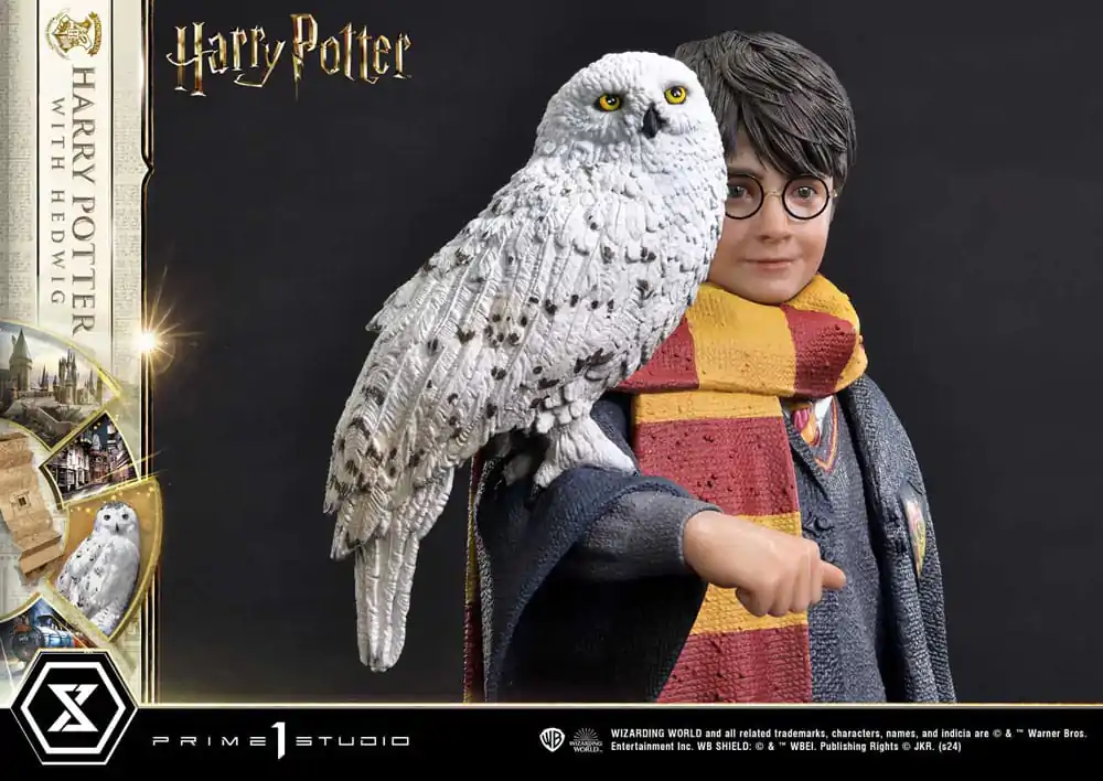 Harry Potter Prime Collectibles 1/6 Harry Potter with Hedwig szobor figura 28 cm termékfotó