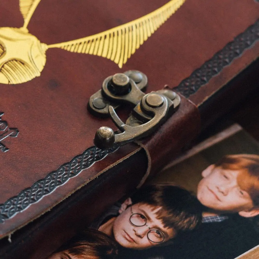 Harry Potter Snitch bőrkötésű jegyzetfüzet termékfotó