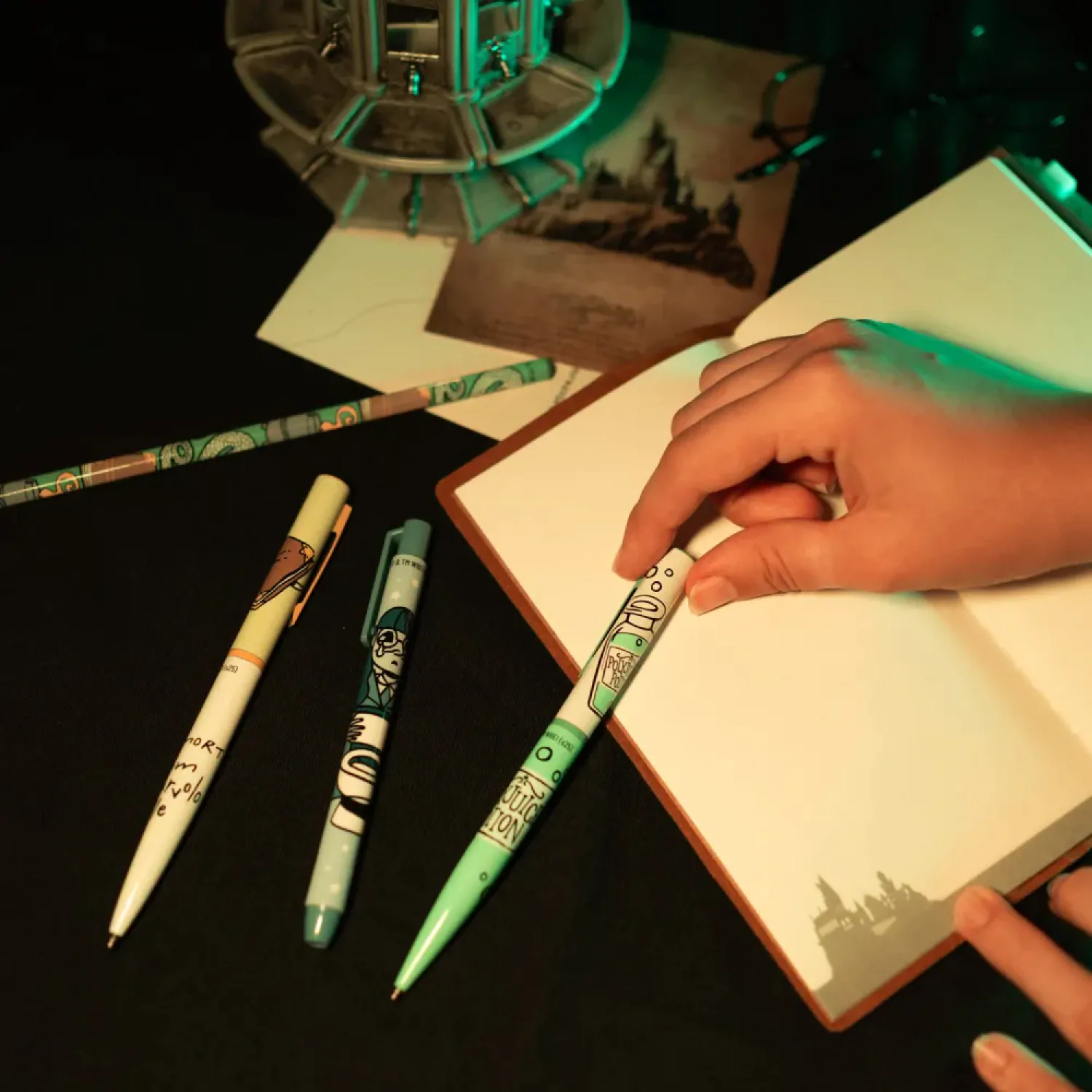 Harry Potter tolltartó írószerekkel termékfotó