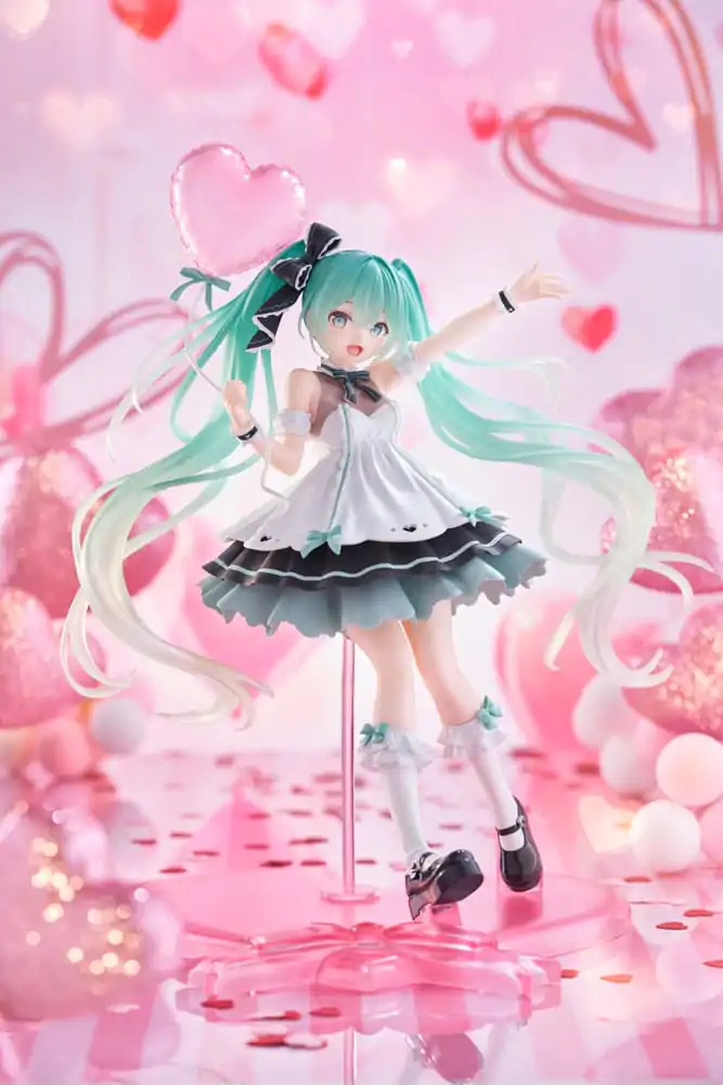 Hatsune Miku AMP+ Hatsune Miku Birthday 2025 Party Ver. PVC szobor figura 21 cm termékfotó