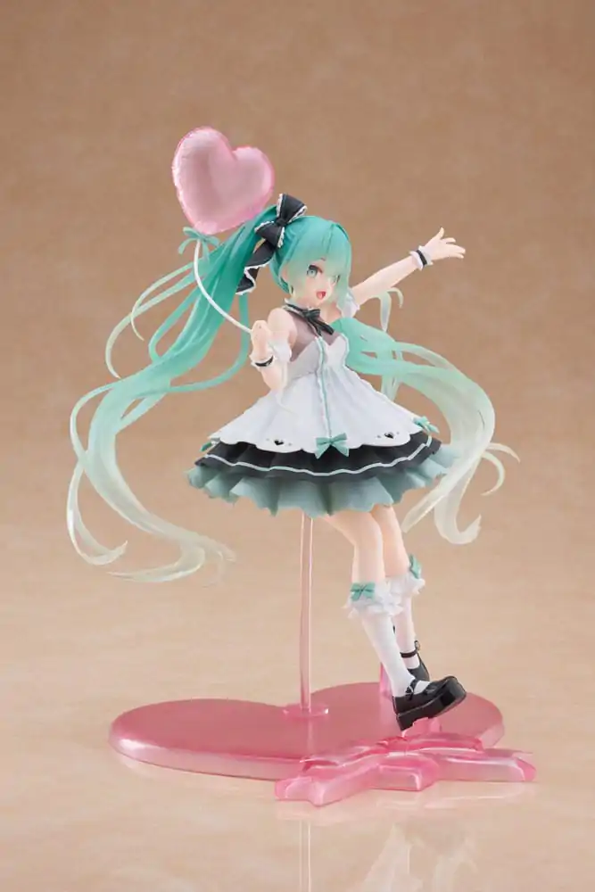 Hatsune Miku AMP+ Hatsune Miku Birthday 2025 Party Ver. PVC szobor figura 21 cm termékfotó