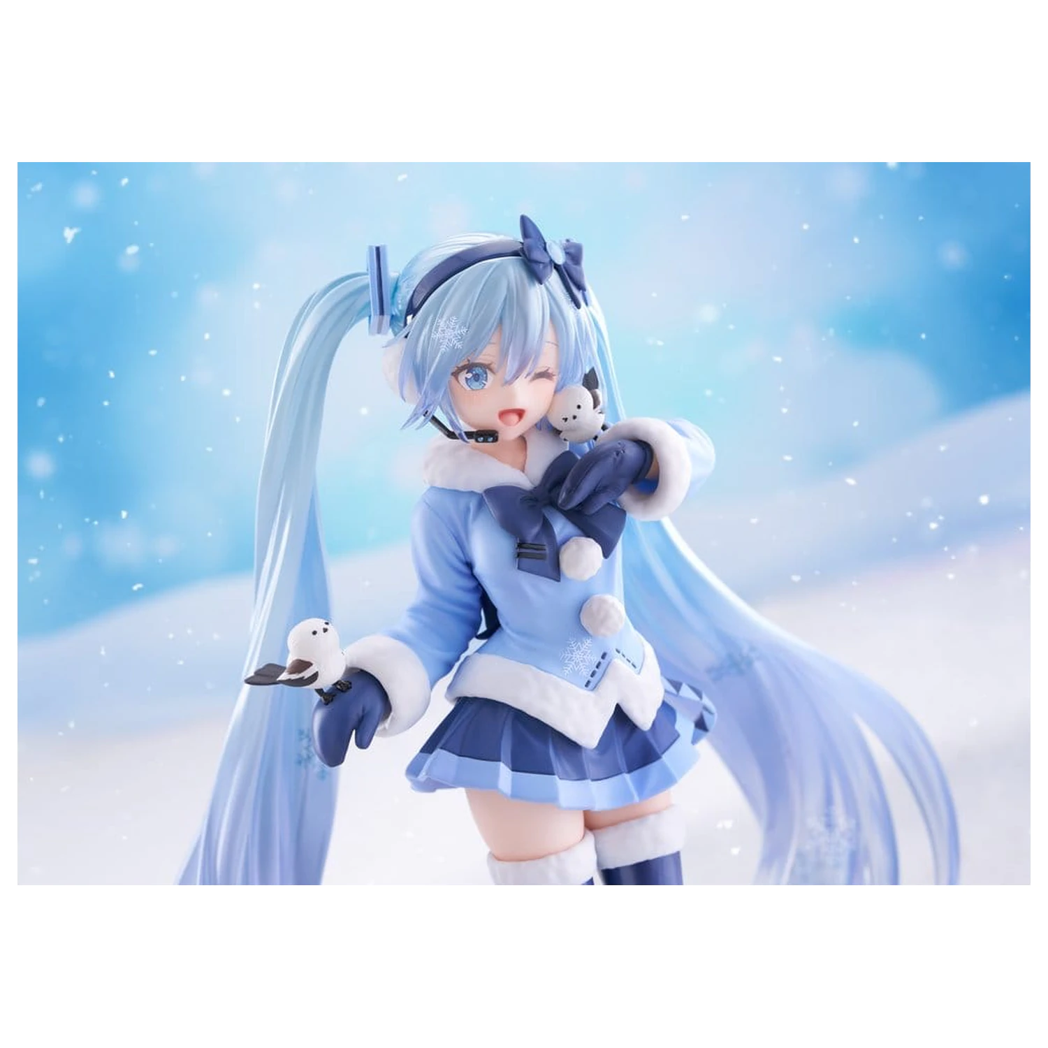 Hatsune Miku AMP+ Snow Miku All Stars 2012 Ver. PVC figura 25 cm termékfotó