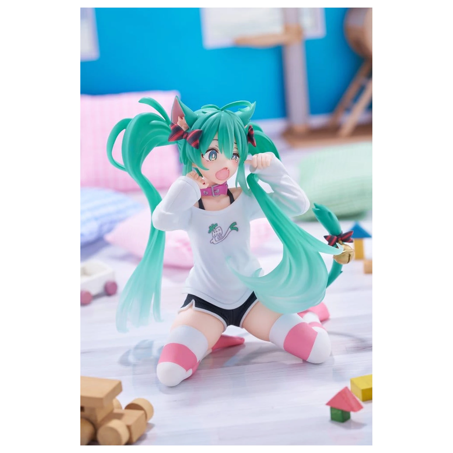 Hatsune Miku Desktop Cute figura Hatsune Miku Cat Ear T-Shirt Ver. PVC szobor figura 13 cm     termékfotó