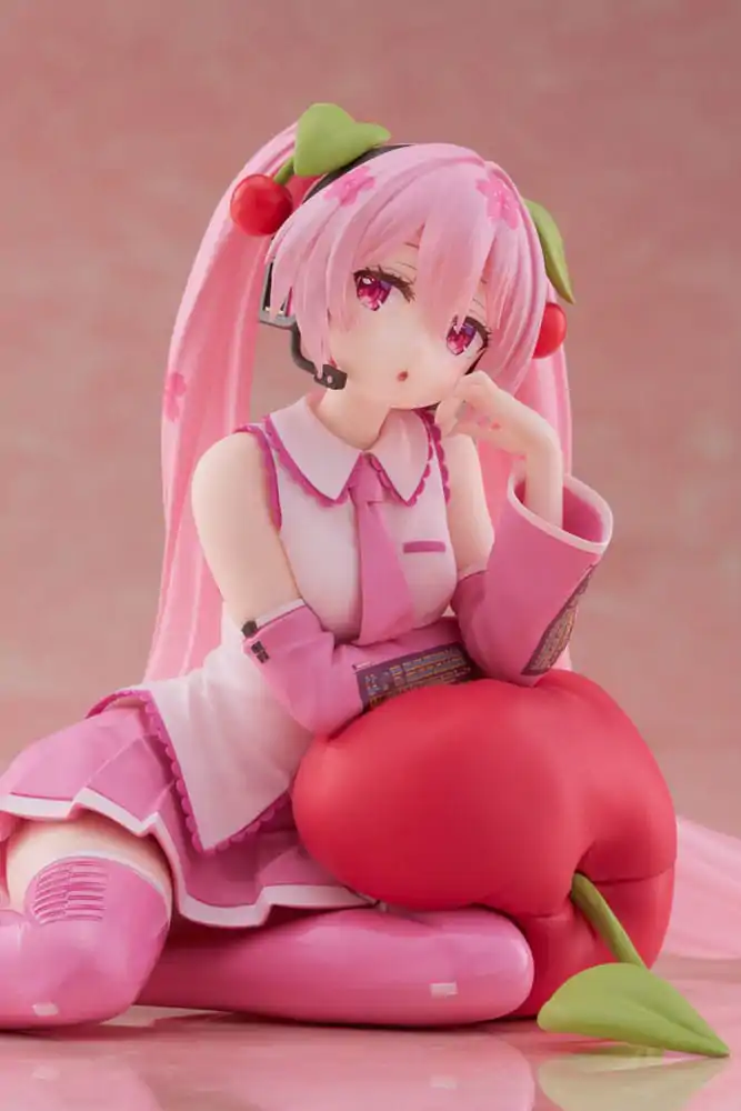 Hatsune Miku Desktop Cute figura Sakura Miku Cherry Cushion Ver. PVC szobor figura 13 cm termékfotó