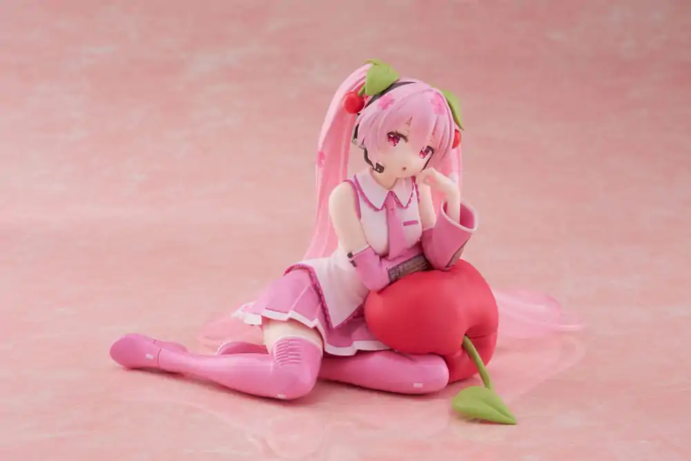 Hatsune Miku Desktop Cute figura Sakura Miku Cherry Cushion Ver. PVC szobor figura 13 cm termékfotó