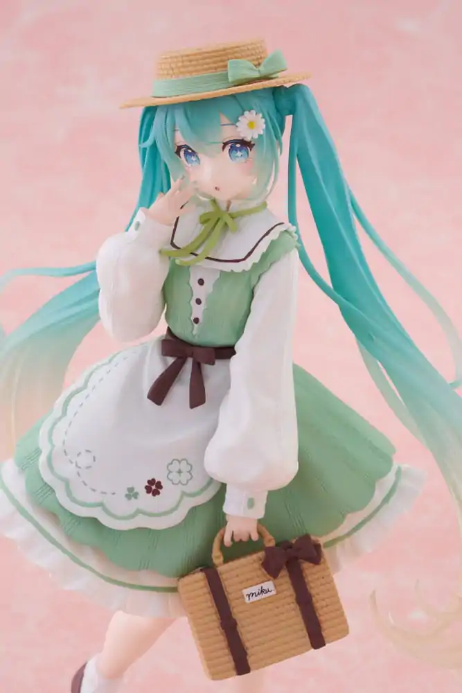 Hatsune Miku Fashion Country Ver. PVC szobor figura 18 cm termékfotó