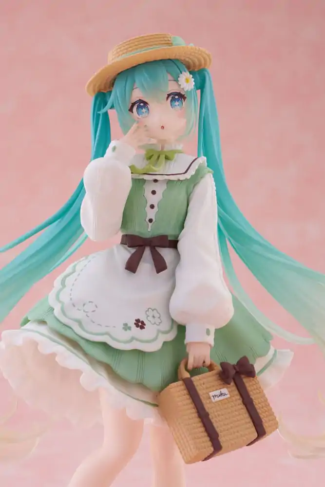 Hatsune Miku Fashion Country Ver. PVC szobor figura 18 cm termékfotó