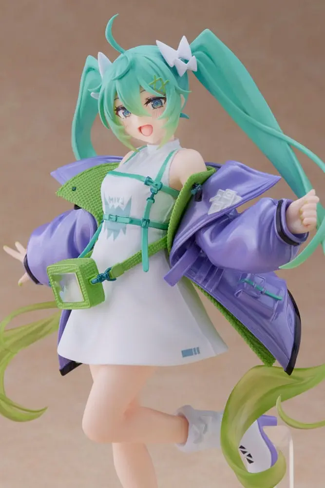 Hatsune Miku Fashion Figure Sporty PVC szobor figura termékfotó