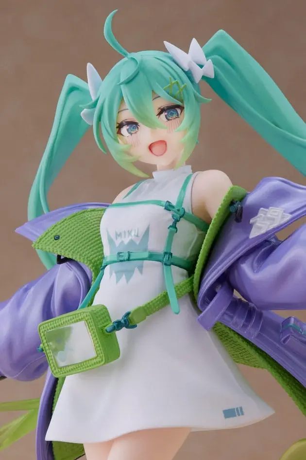 Hatsune Miku Fashion Figure Sporty PVC szobor figura termékfotó