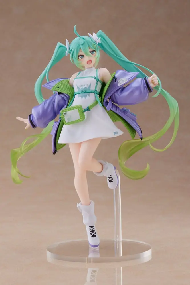 Hatsune Miku Fashion Figure Sporty PVC szobor figura termékfotó