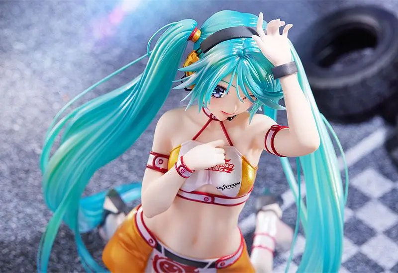 Hatsune Miku GT Project PVC Statue 1/7 Racing Miku 2010 Ver. Art by Kentaro Yabuki 18 cm termékfotó