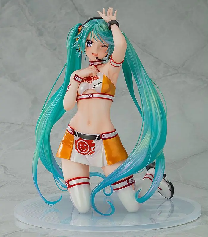 Hatsune Miku GT Project PVC Statue 1/7 Racing Miku 2010 Ver. Art by Kentaro Yabuki 18 cm termékfotó